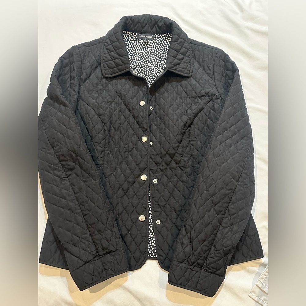 Tara Jones Black Quilted Jacket Polka Dot Lining Classic Chic Lightweight Coat - Picture 13 of 14